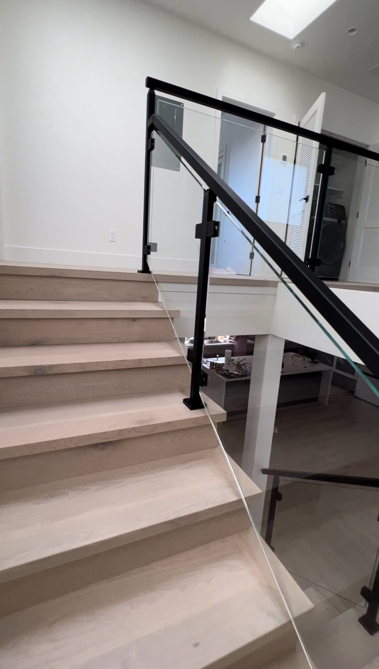 Black Glass Rail