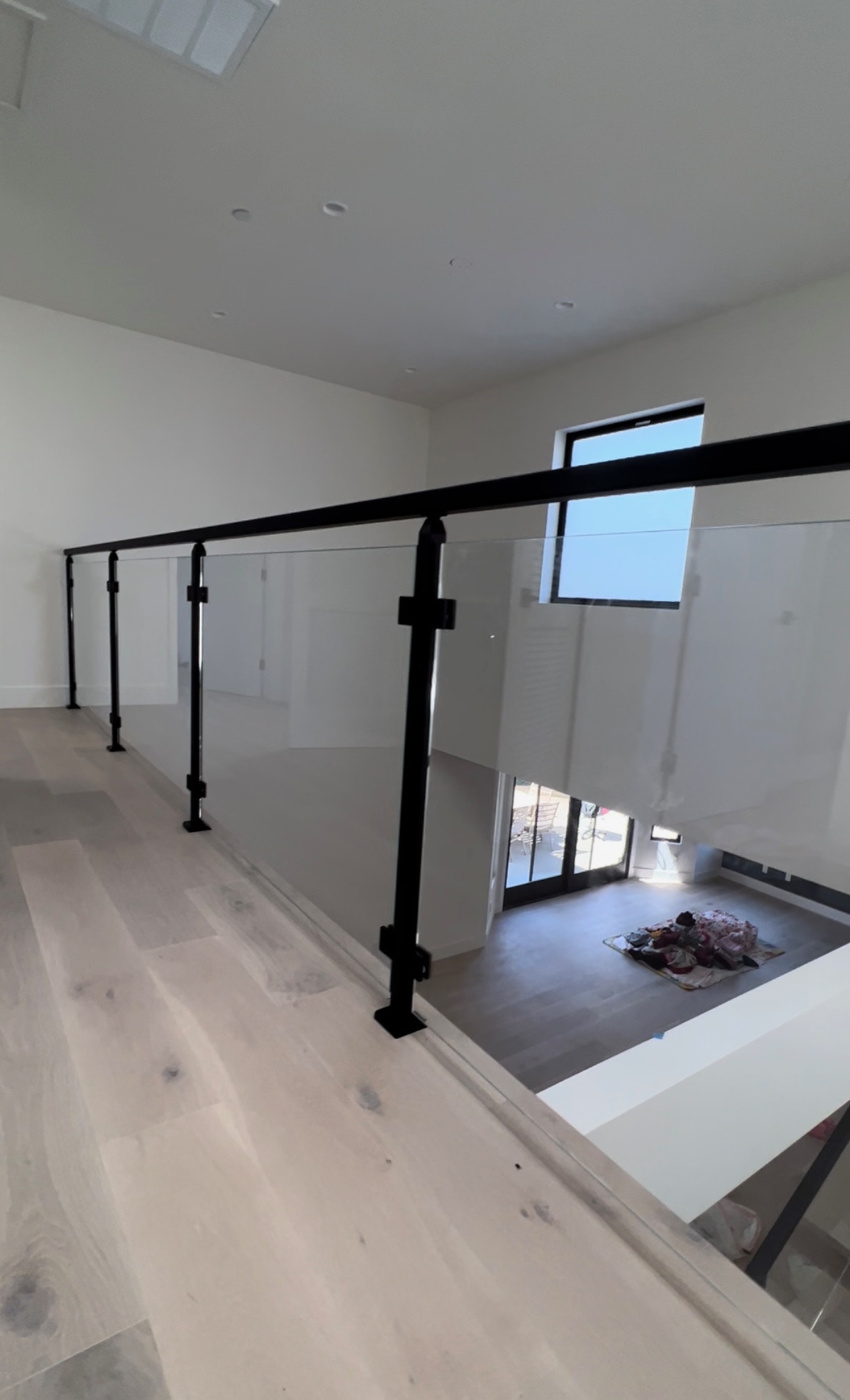 Black Glass Rail